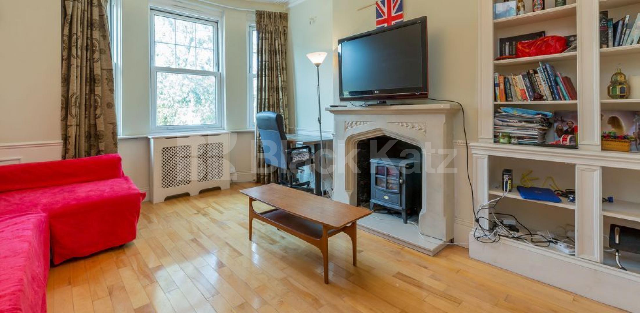 			HUGE 3 BED WITHIN A MANSION BLOCK!, 3 Bedroom, 1 bath, 1 reception Flat			 Morgan Road, Holloway 